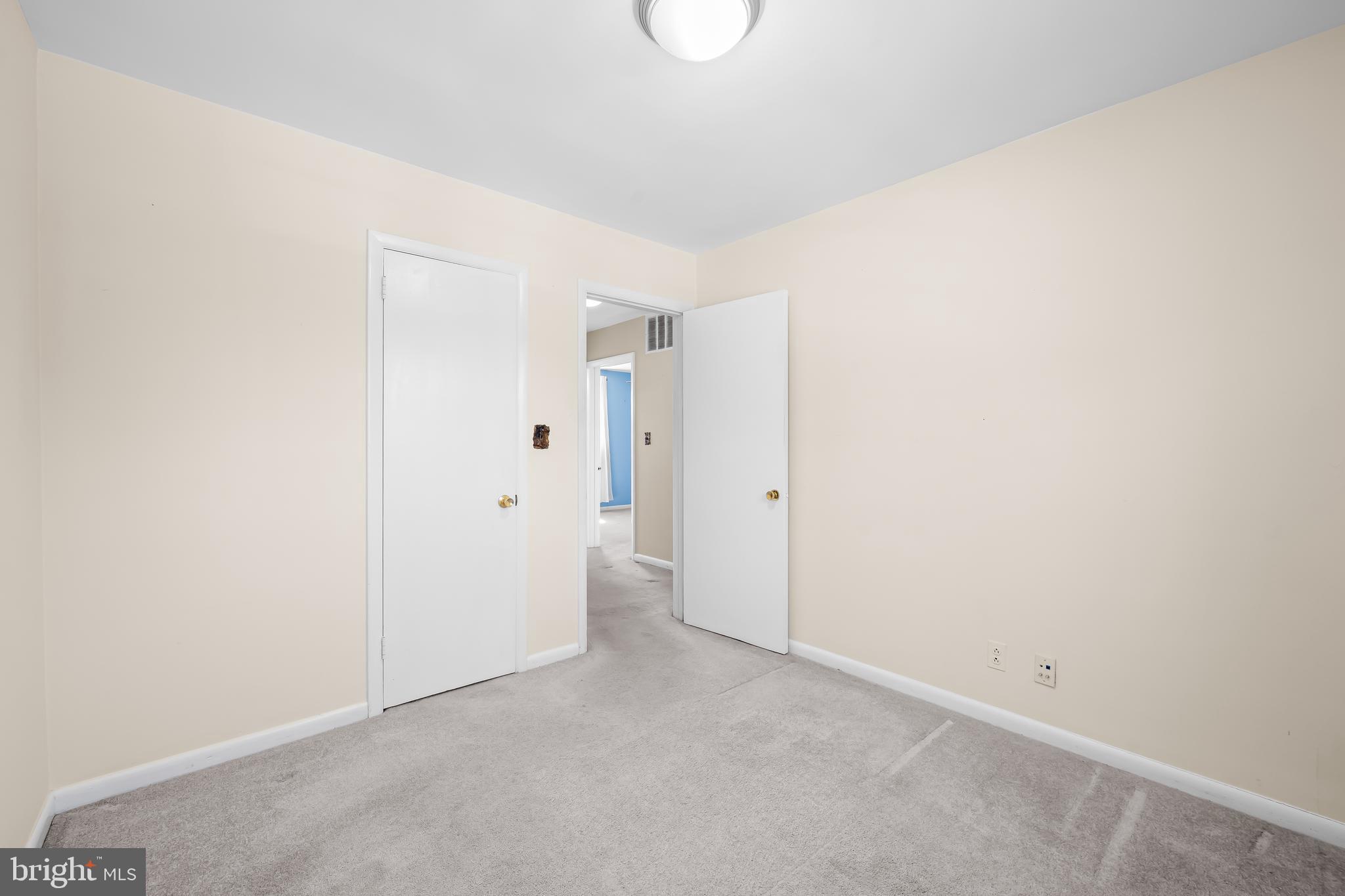 8407 THORNTON ROAD