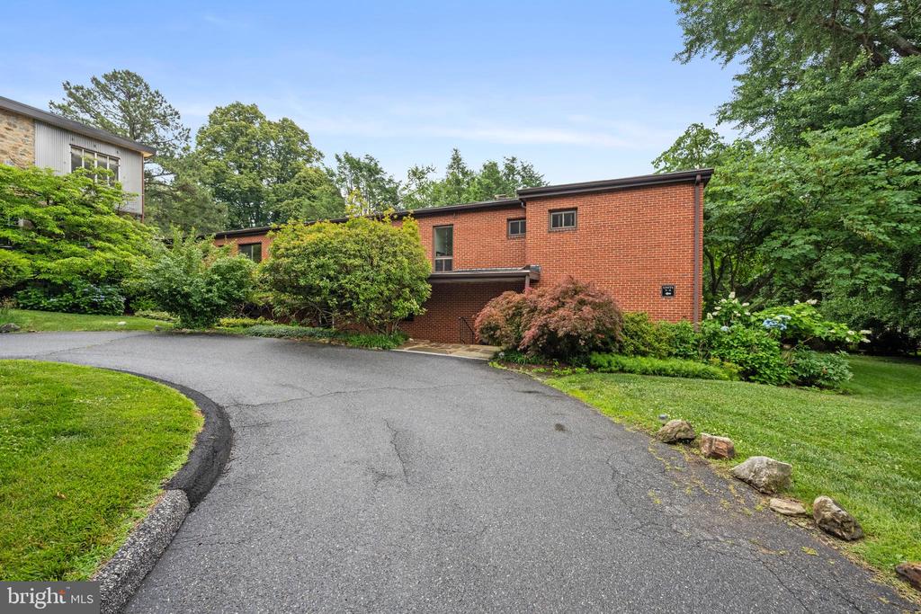 6003 LAKEHURST DRIVE 5
