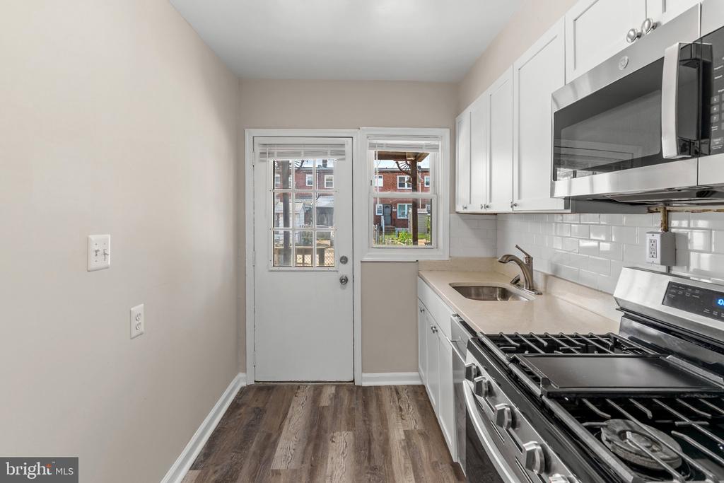 2147 CORALTHORN ROAD