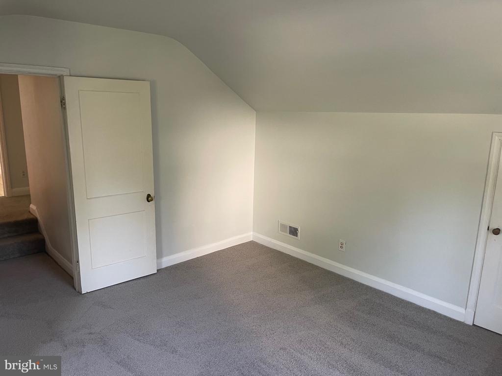 819 FAIRWAY