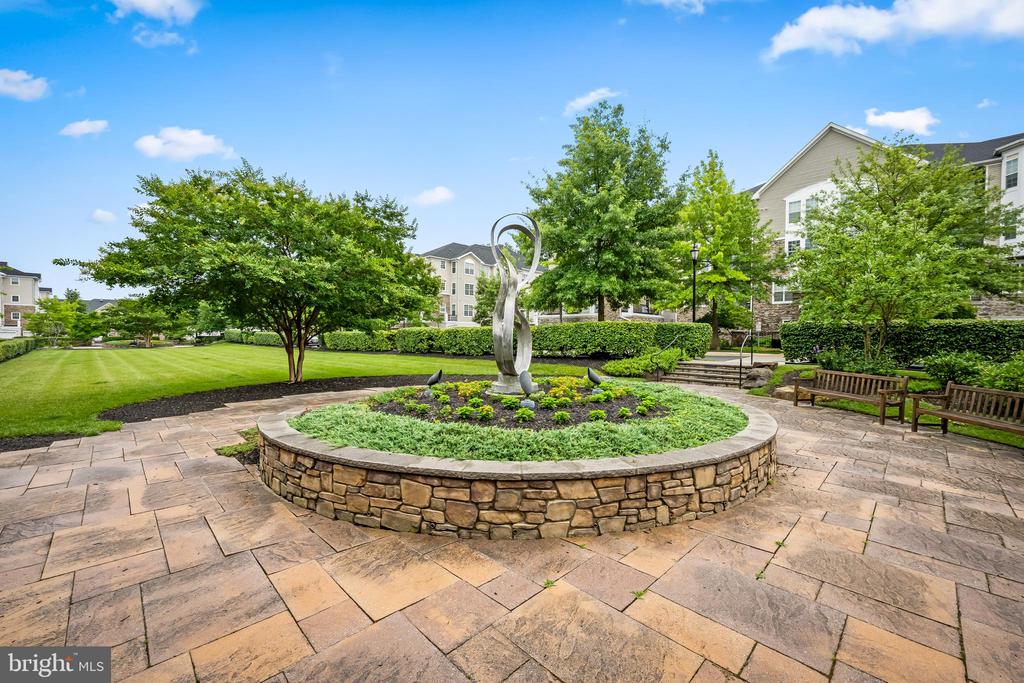 7301 TRAVERTINE DRIVE Unit: 403