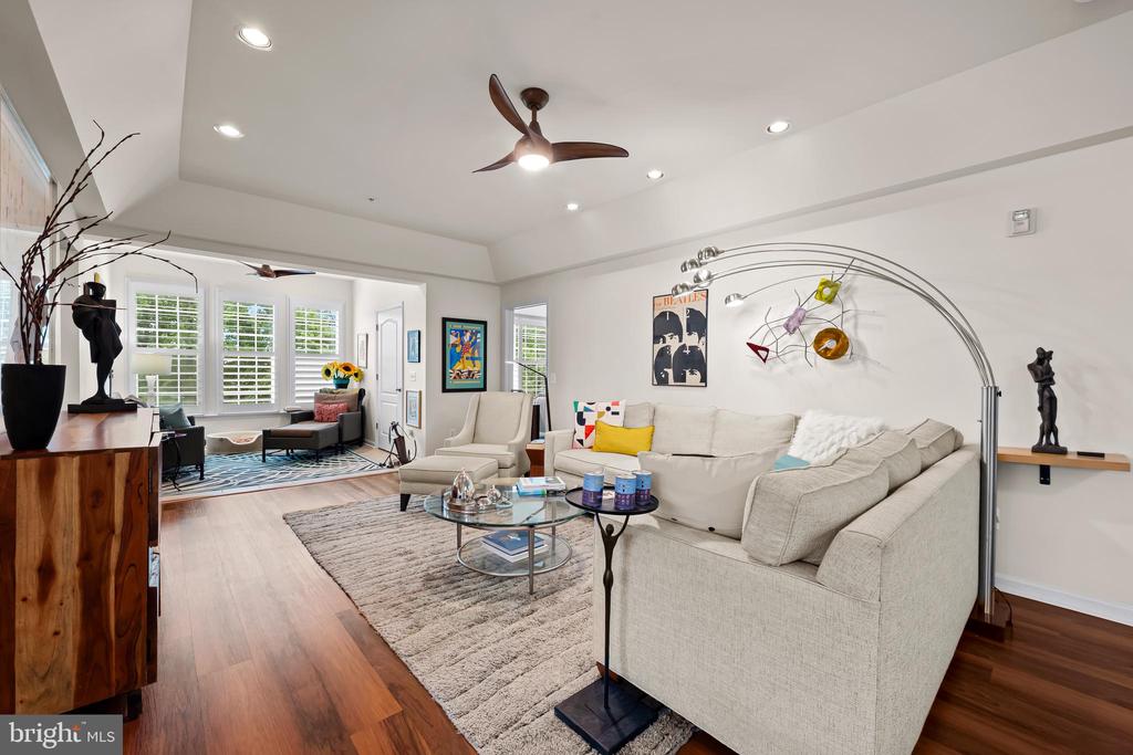 7301 TRAVERTINE DRIVE Unit: 403