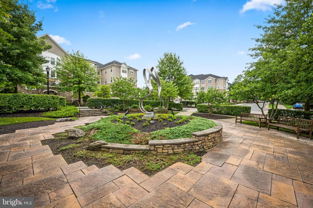 7301 TRAVERTINE DRIVE Unit: 403