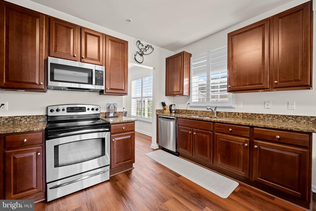 7301 TRAVERTINE DRIVE Unit: 403