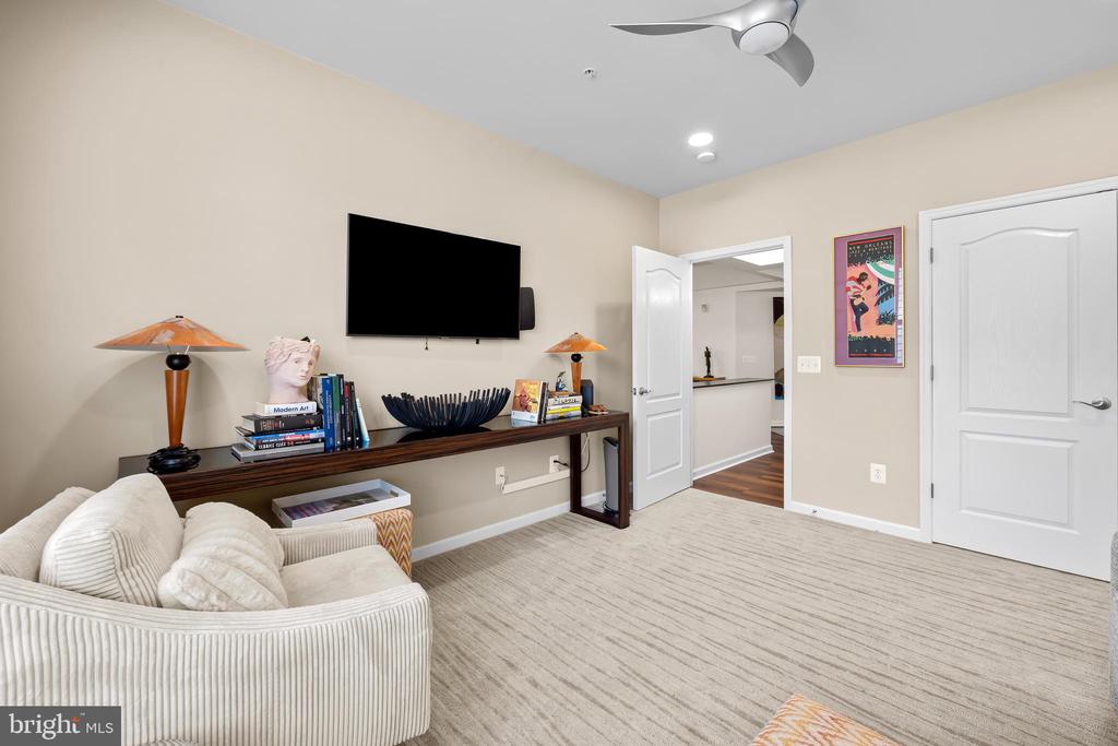 7301 TRAVERTINE DRIVE Unit: 403