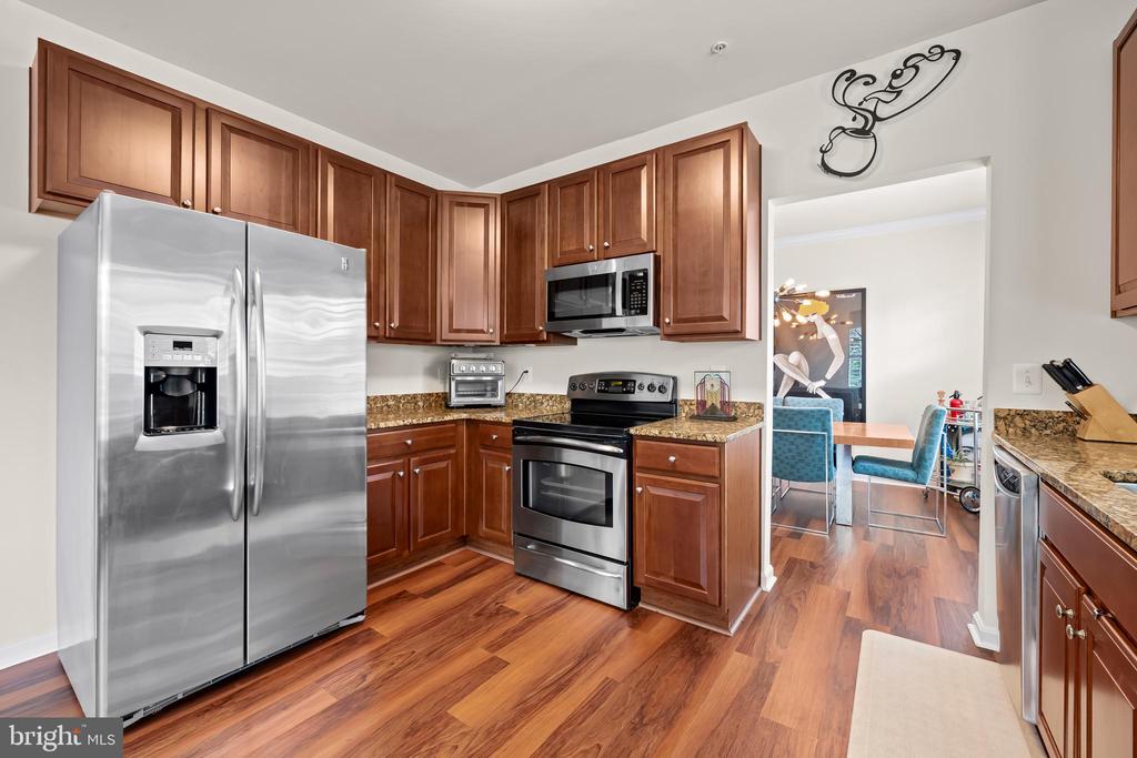 7301 TRAVERTINE DRIVE Unit: 403