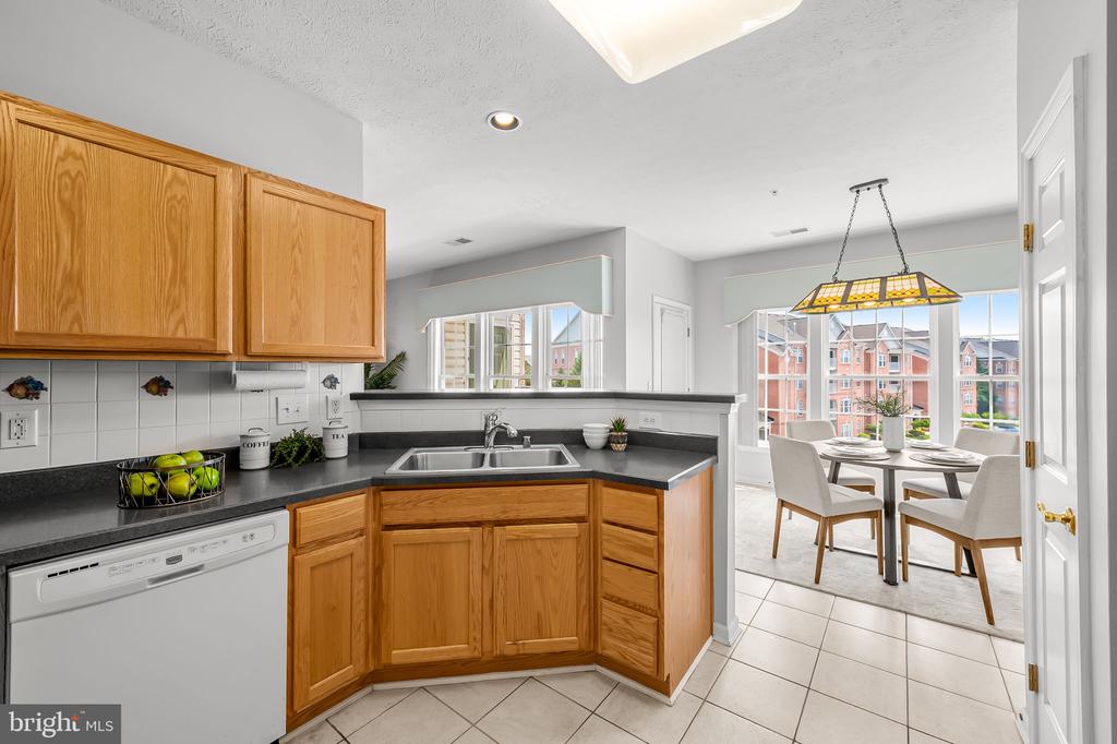 4503 DUNTON TERRACE Unit: 8503 L