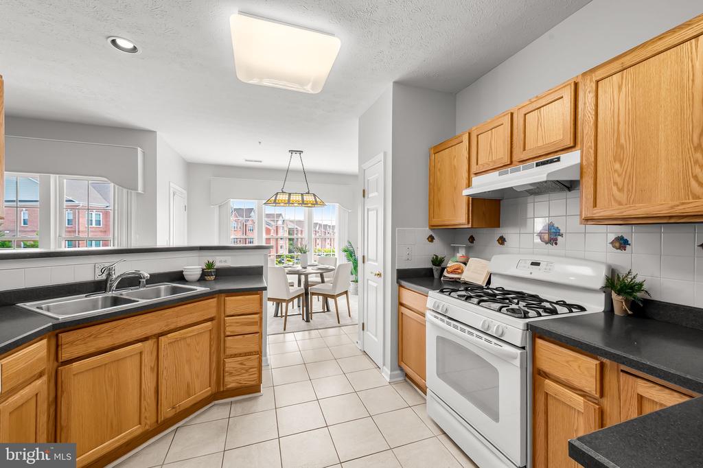 4503 DUNTON TERRACE Unit: 8503 L