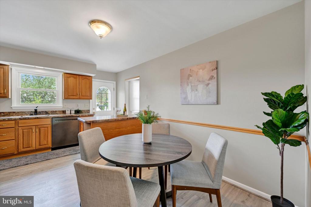 4 MCKENNA COURT
