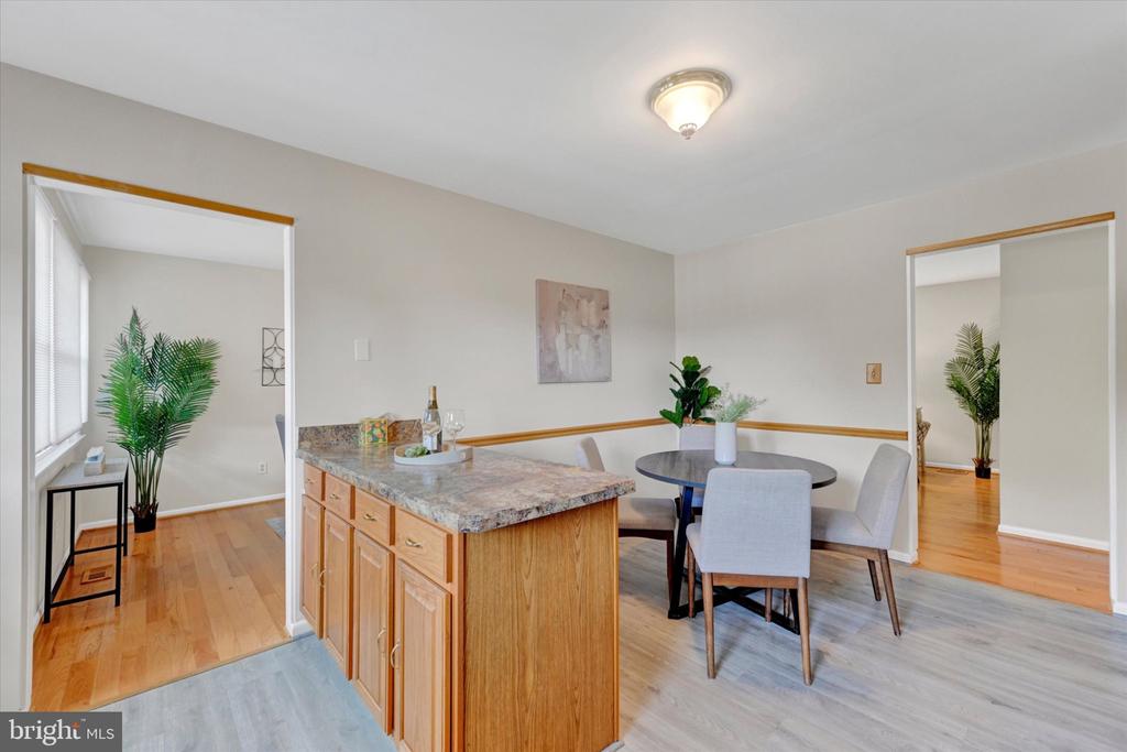 4 MCKENNA COURT