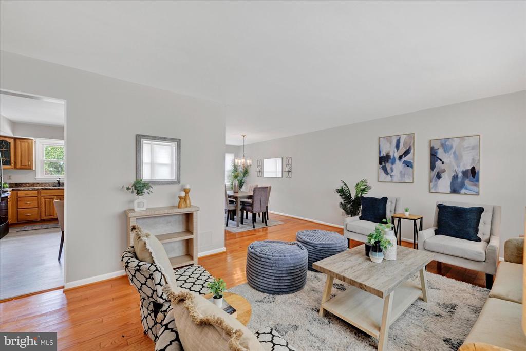 4 MCKENNA COURT