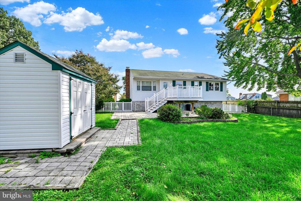 4 MCKENNA COURT