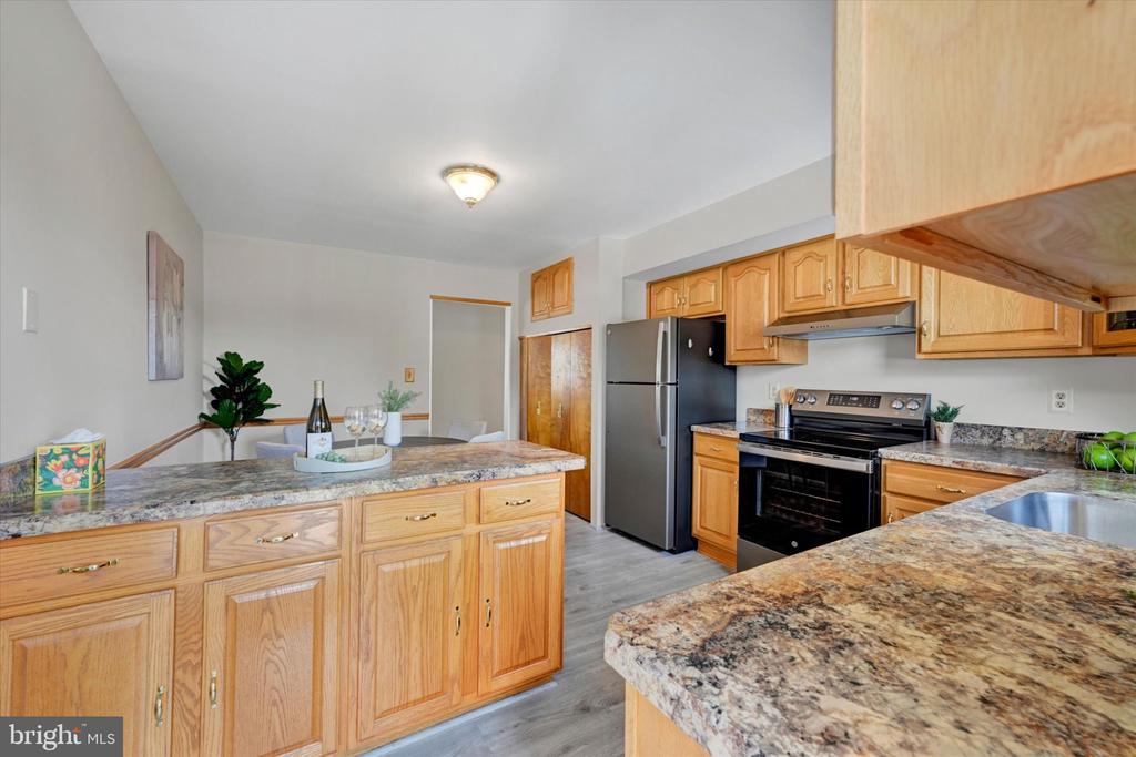 4 MCKENNA COURT