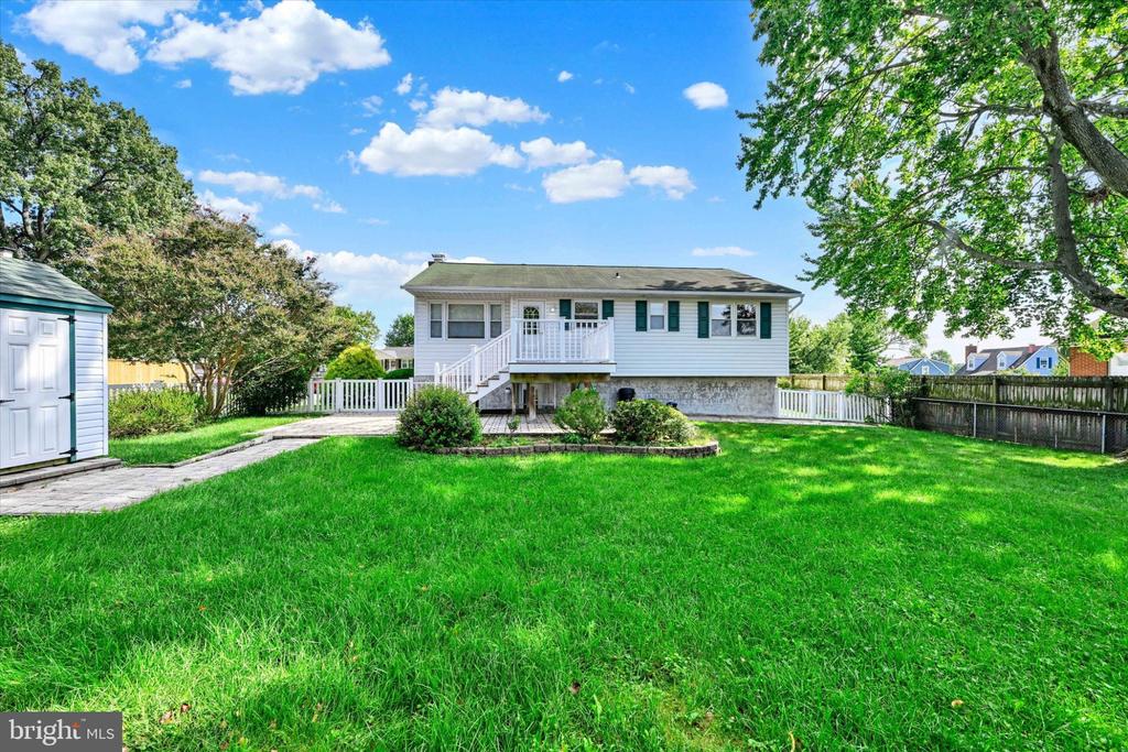 4 MCKENNA COURT