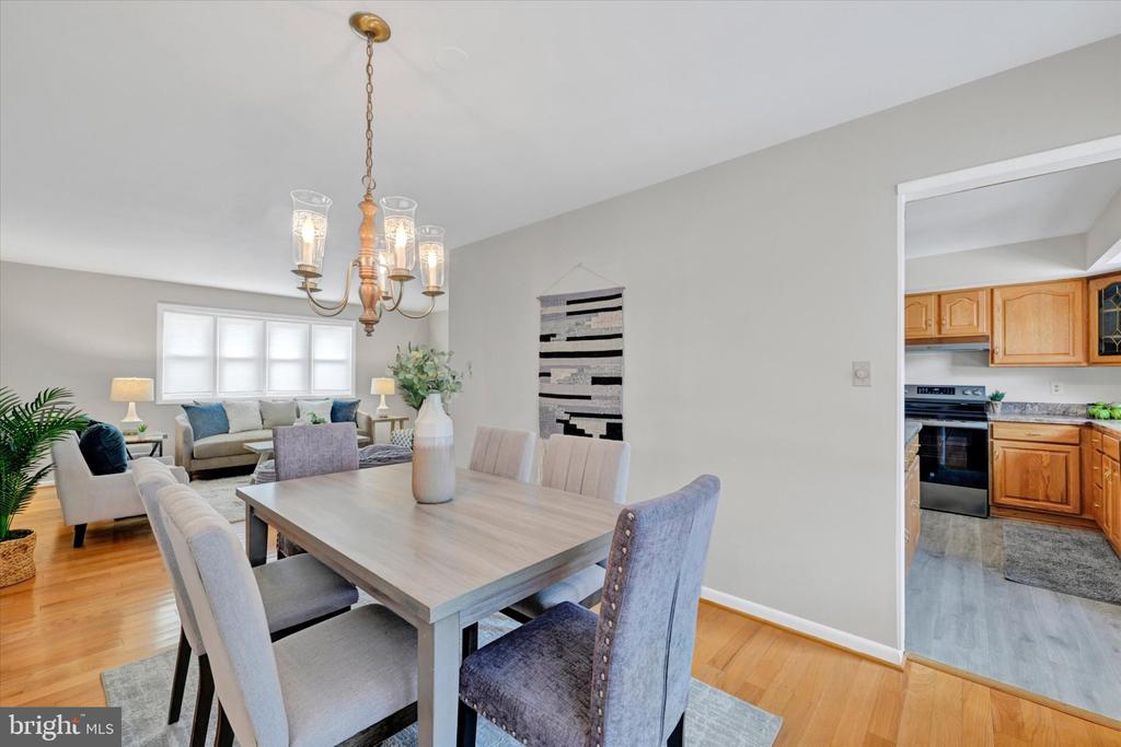 4 MCKENNA COURT