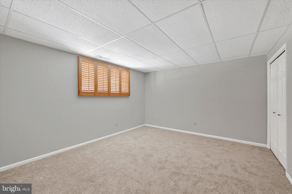 4 MCKENNA COURT