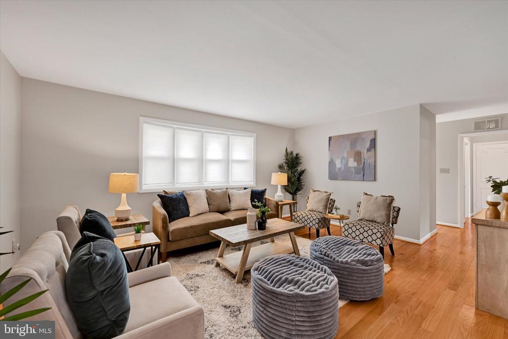 4 MCKENNA COURT