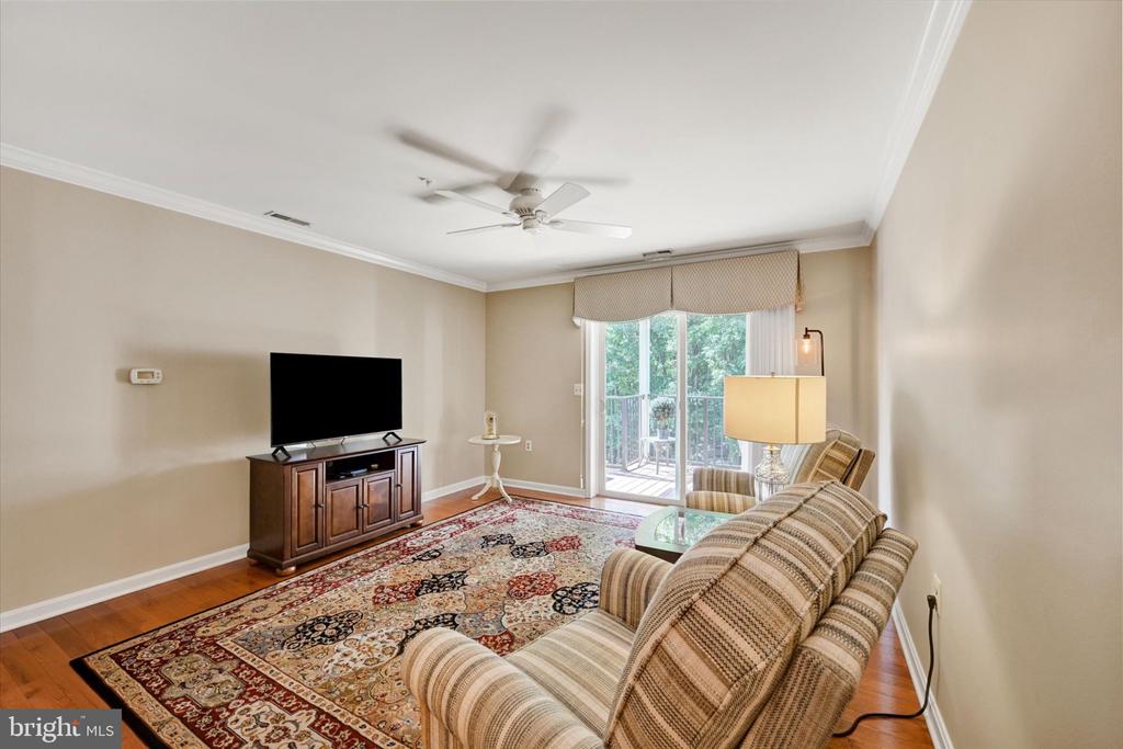 3901 DARLEIGH ROAD Unit: 1C
