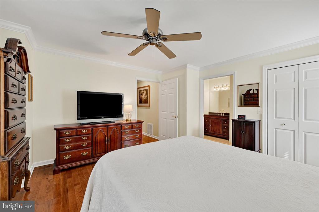 3901 DARLEIGH ROAD Unit: 1C