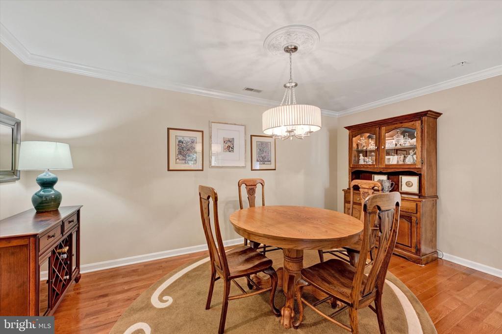3901 DARLEIGH ROAD Unit: 1C