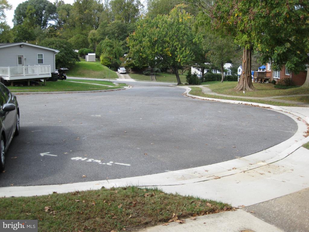 2900 OAKTON COURT