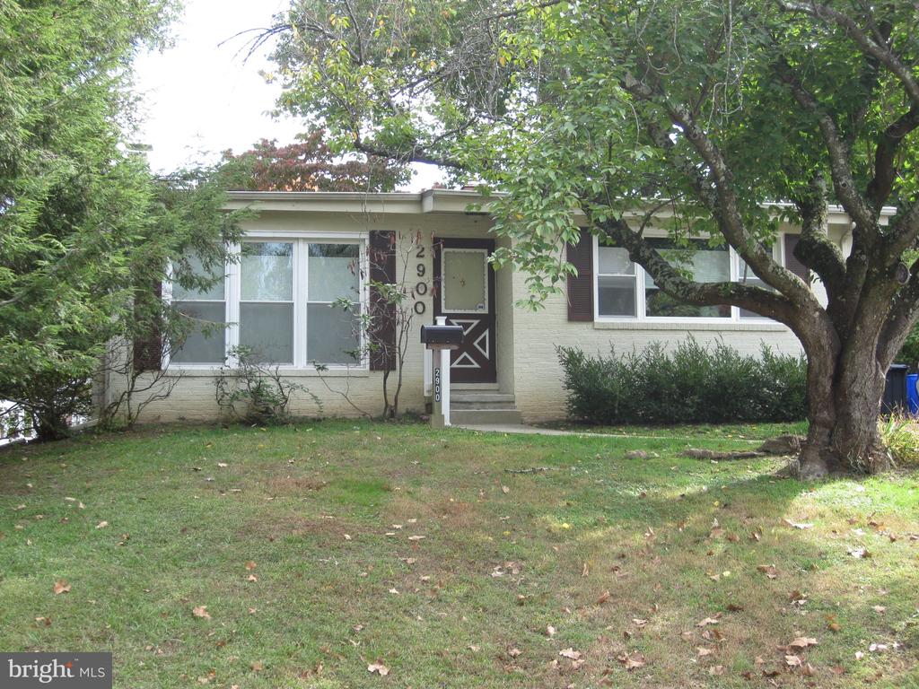 2900 OAKTON COURT
