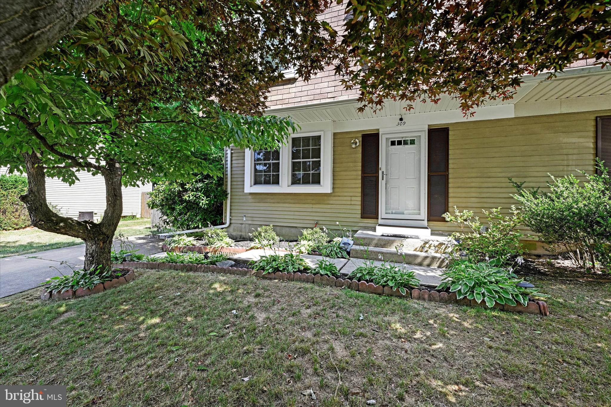 309 Burnside Ct