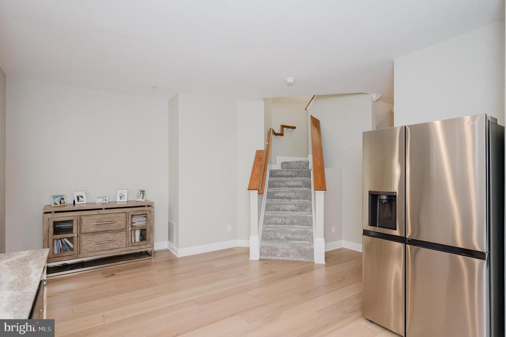 604 Berwick Ct