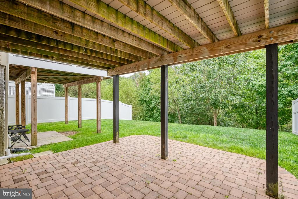 604 Berwick Ct