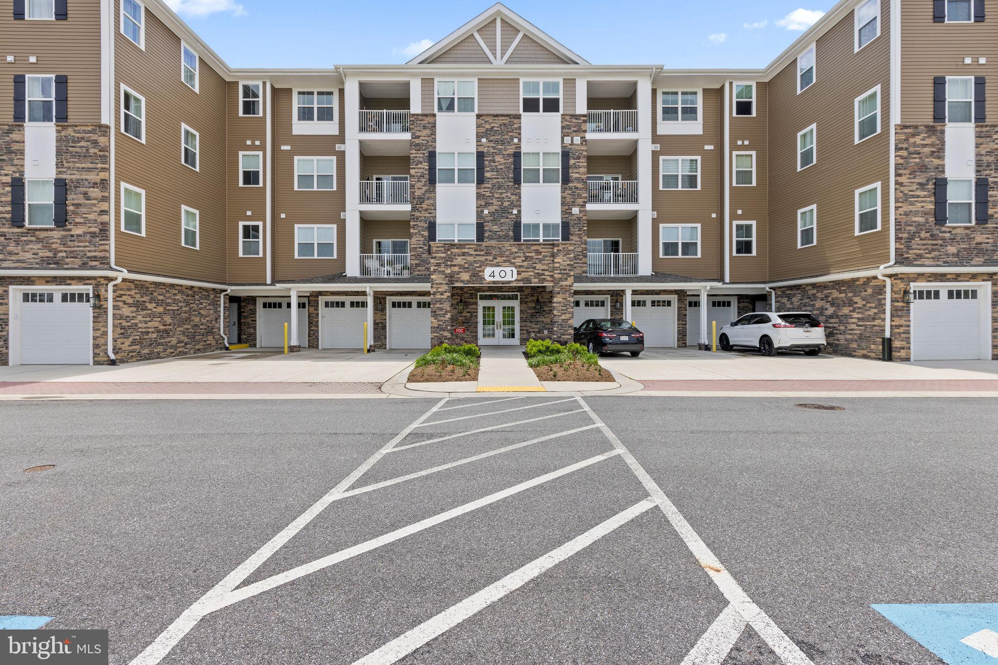 401 BOLD RULER COURT 302