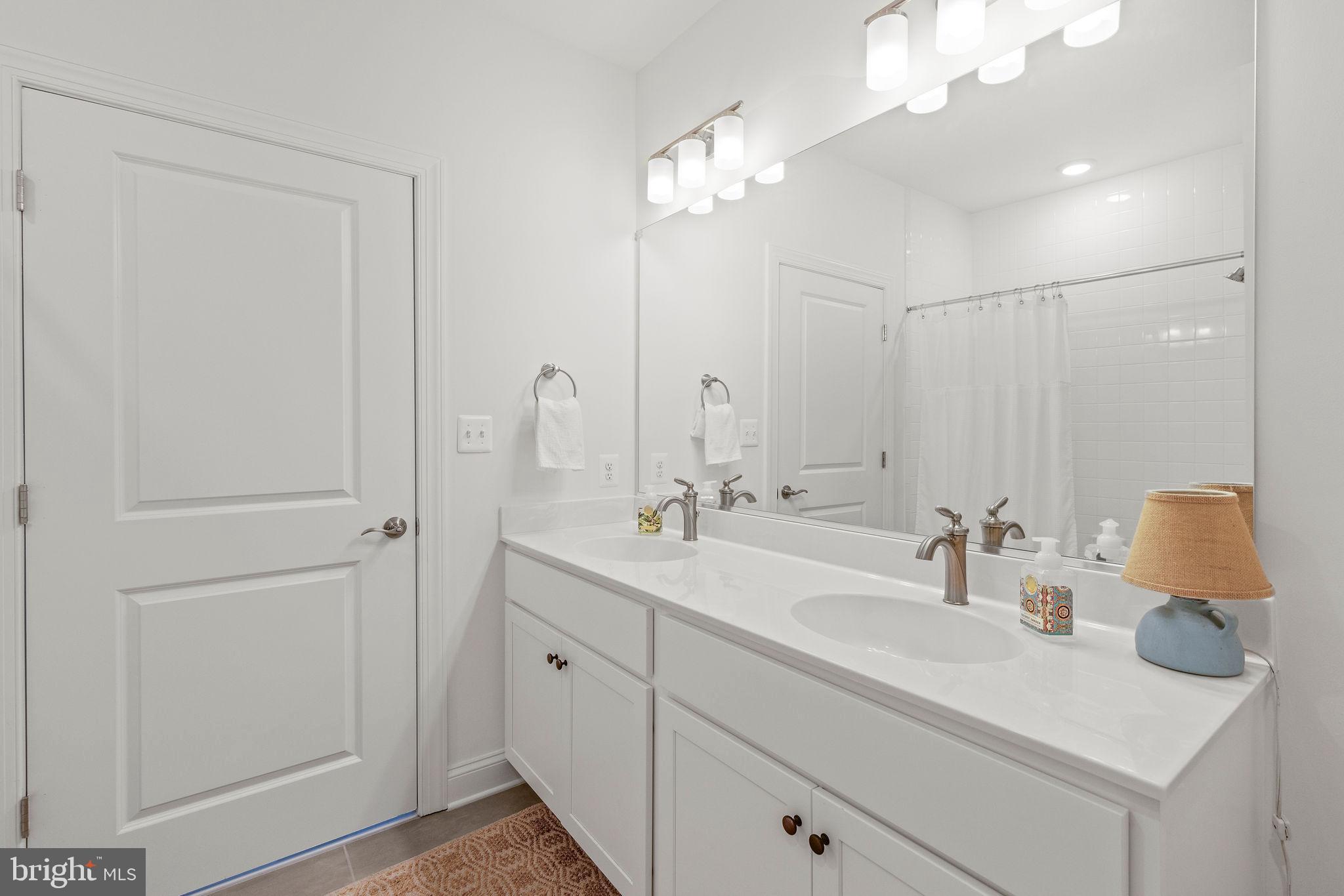 401 BOLD RULER COURT 302