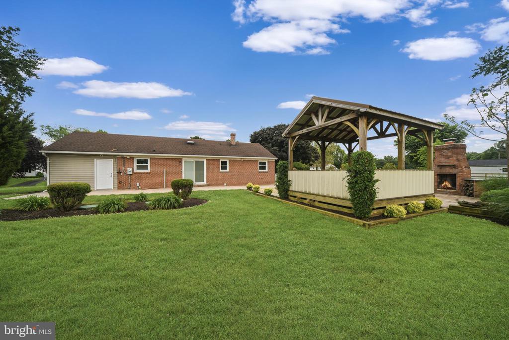 304 TIMOTHY DRIVE
