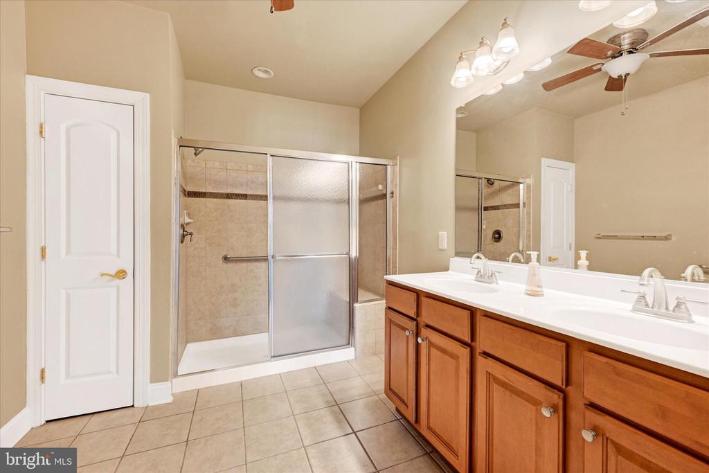 902 MACPHAIL WOODS CROSSING 4J