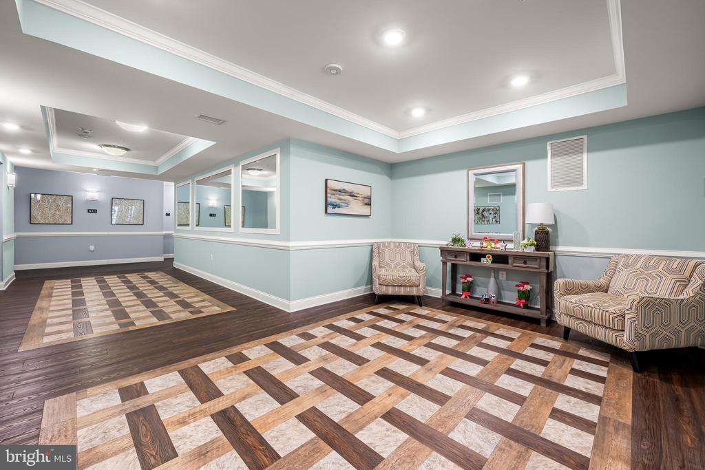 636 WALLINGFORD ROAD Unit: 3G