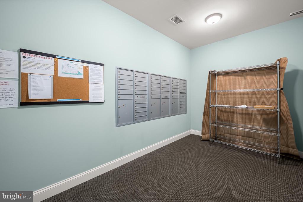636 WALLINGFORD ROAD Unit: 3G