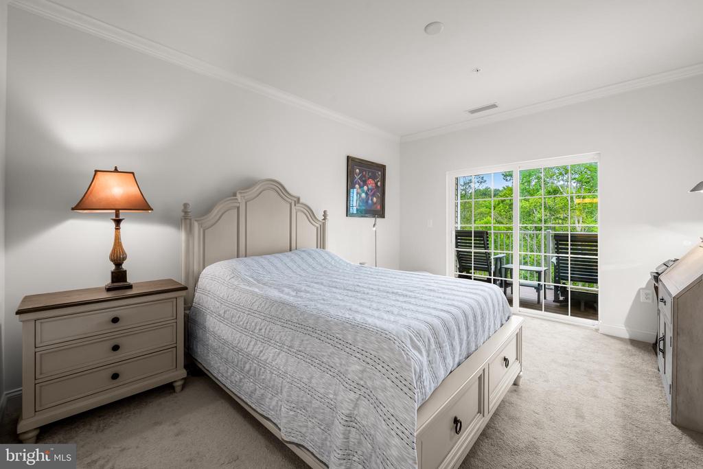 636 WALLINGFORD ROAD Unit: 3G