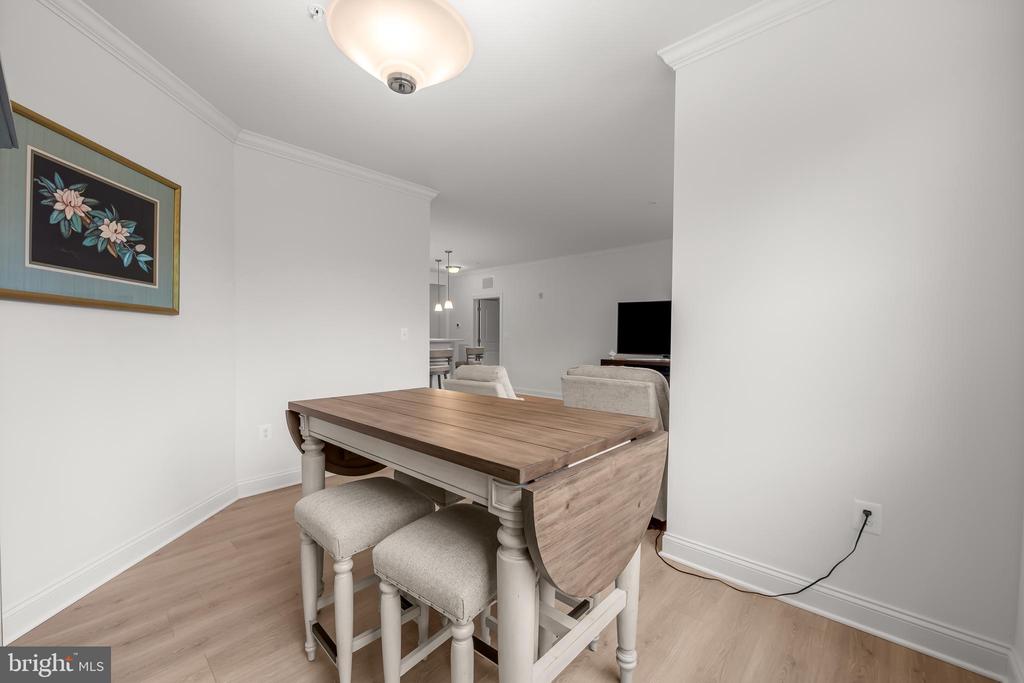636 WALLINGFORD ROAD Unit: 3G