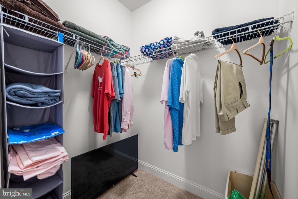 636 WALLINGFORD ROAD Unit: 3G