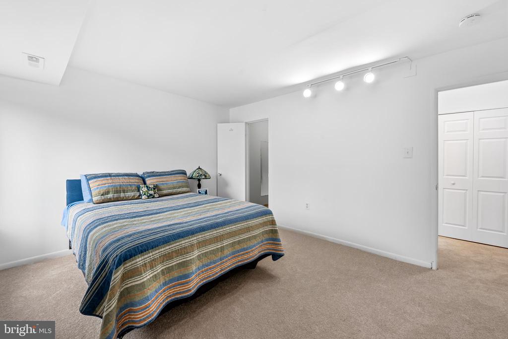 10564 TWIN RIVERS ROAD B-1