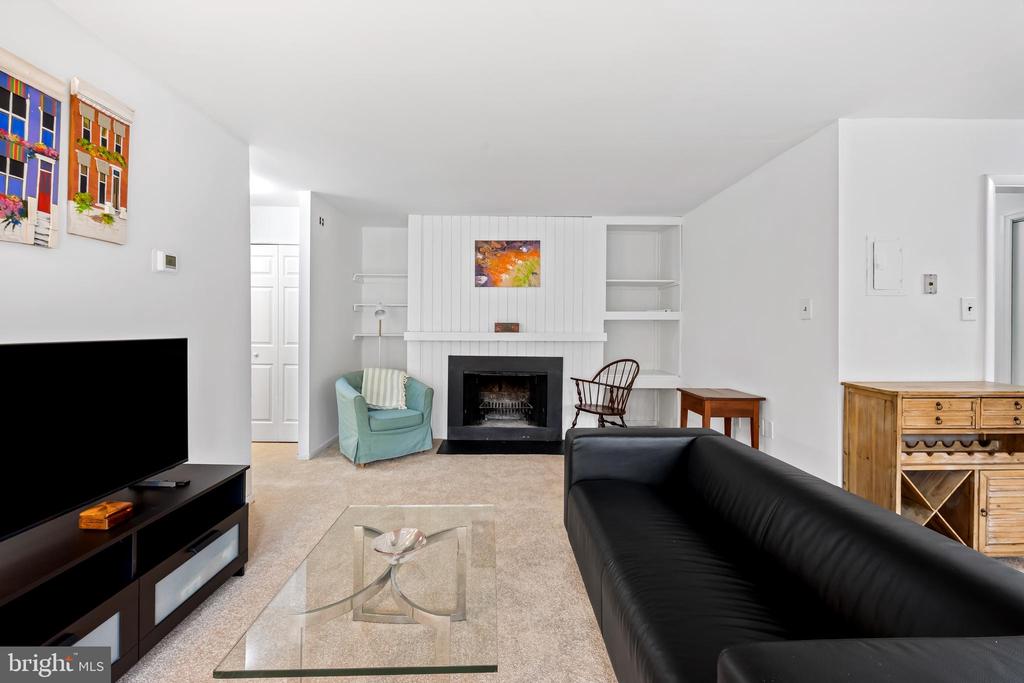 10564 TWIN RIVERS ROAD B-1