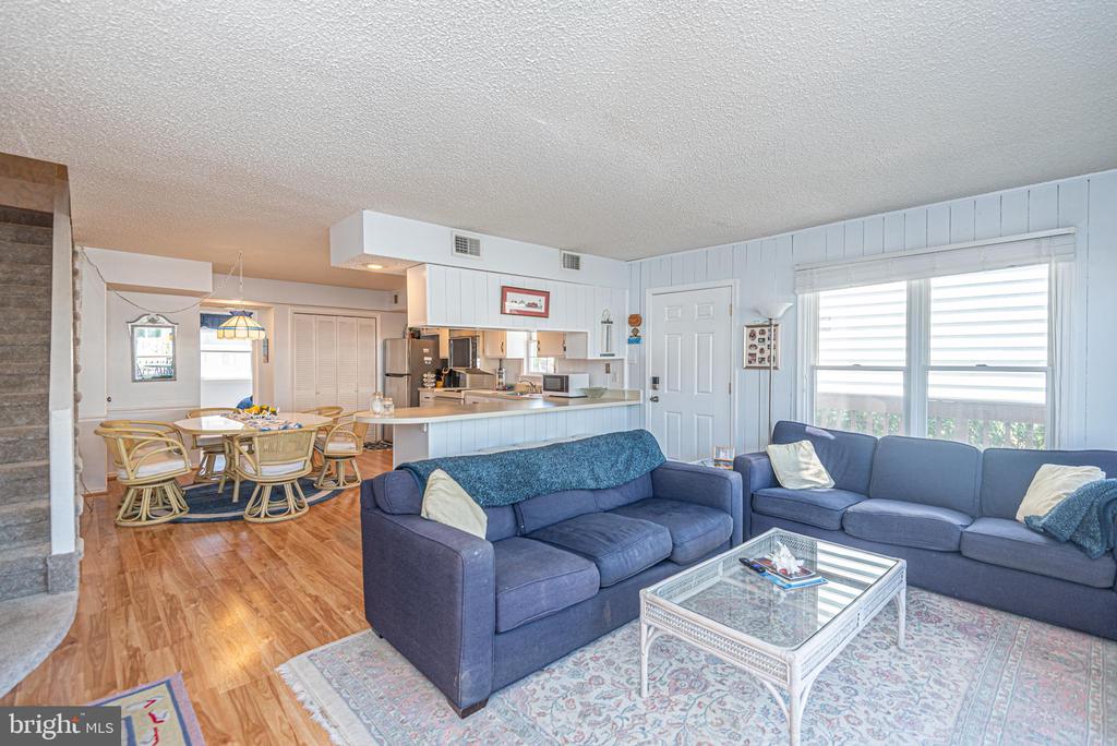 210 WINDWARD DRIVE A