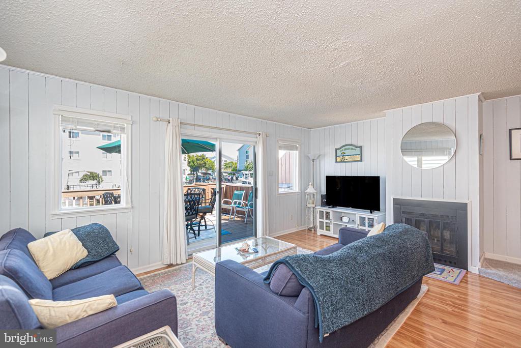 210 WINDWARD DRIVE A