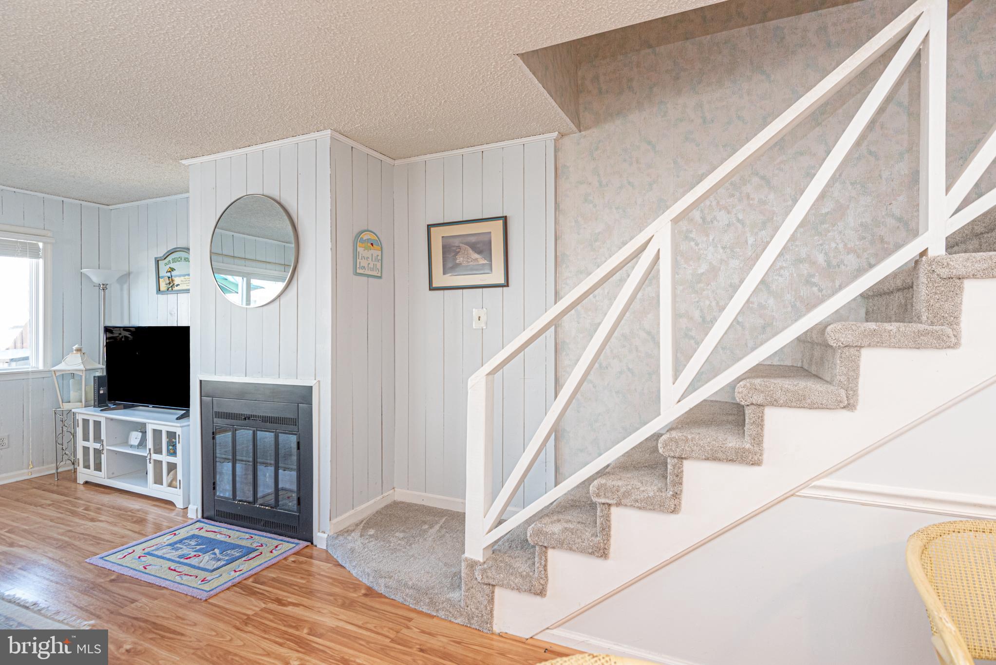 210 WINDWARD DRIVE A