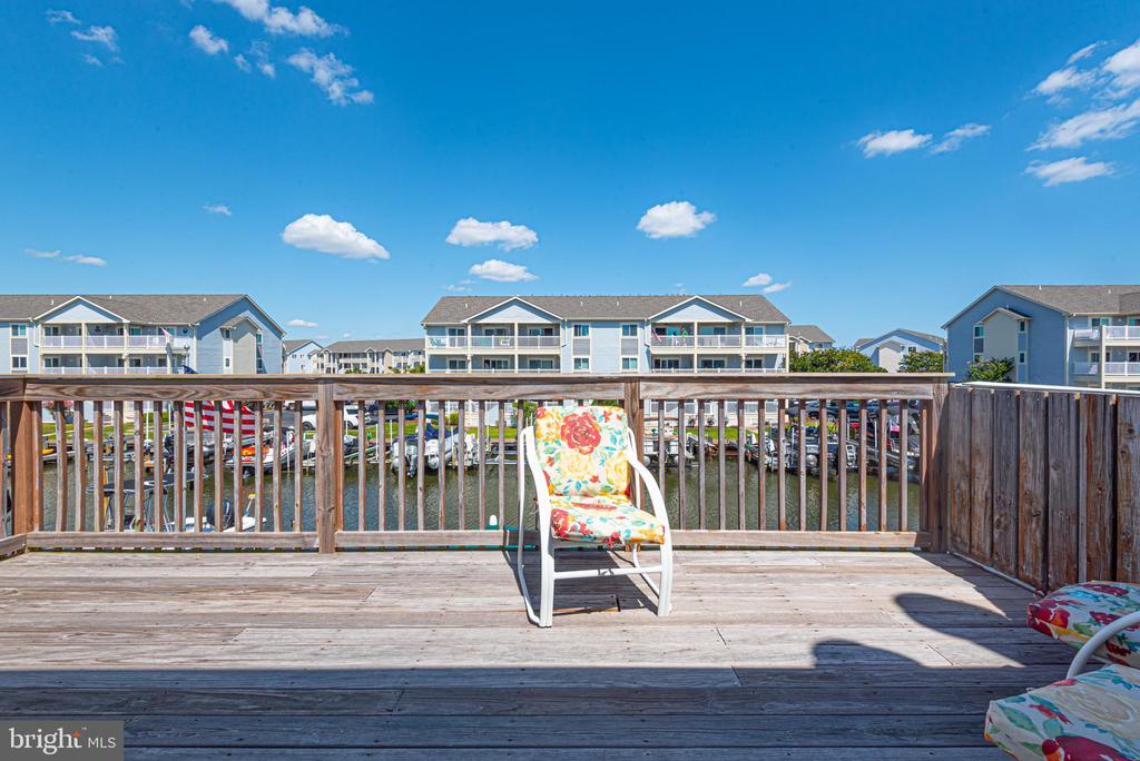 210 WINDWARD DRIVE A
