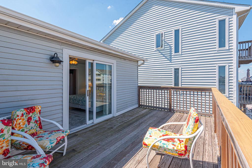 210 WINDWARD DRIVE A