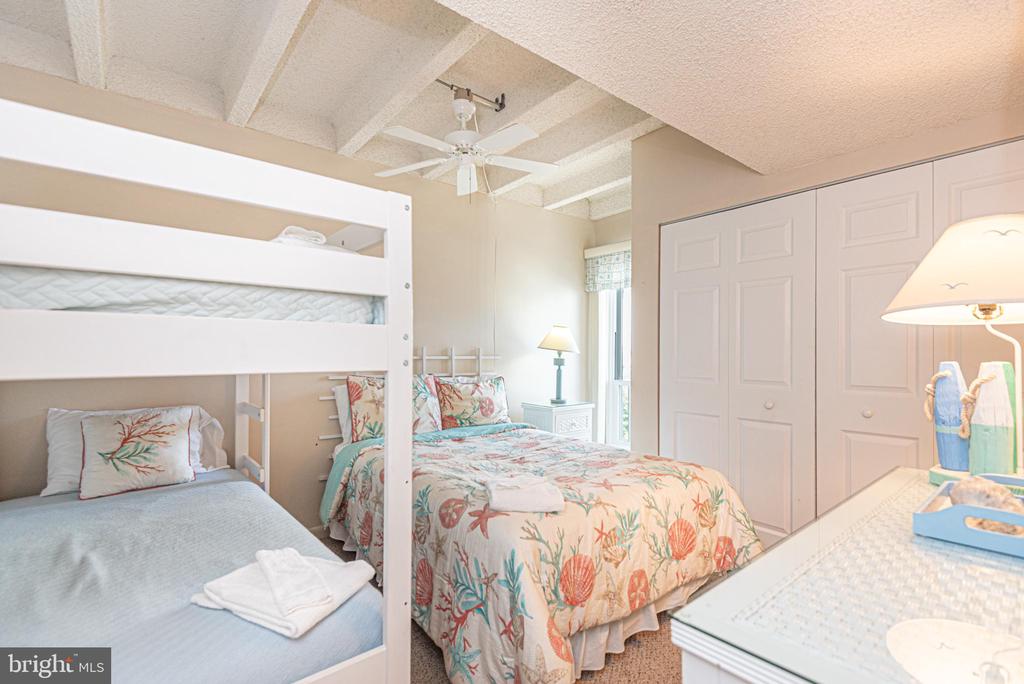 7604 COASTAL HIGHWAY Unit: 2C
