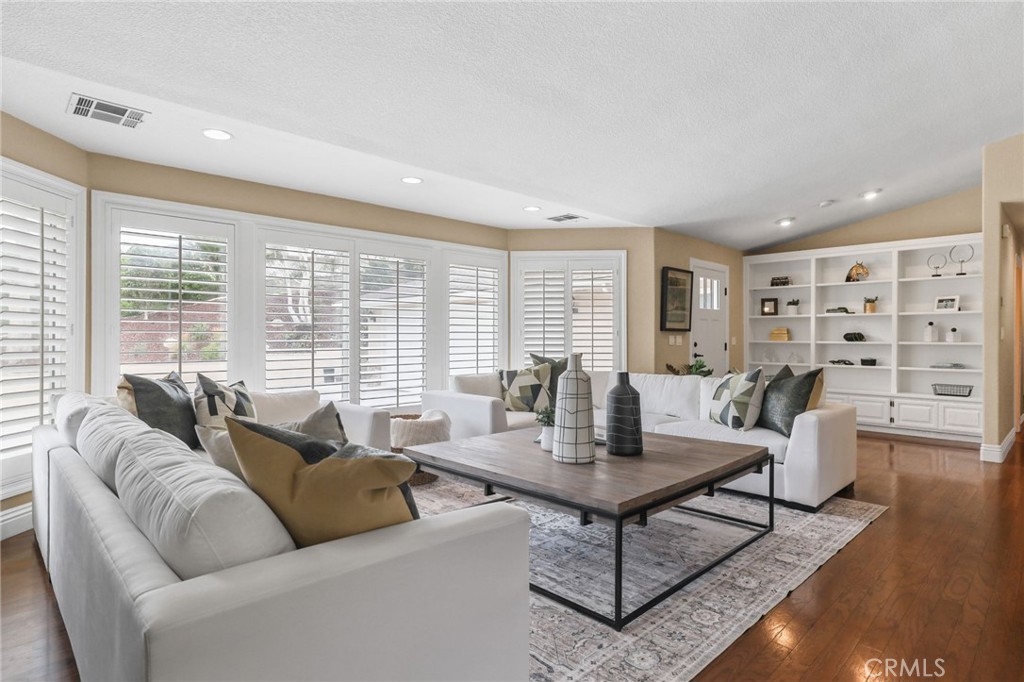 5225 Tedford Way