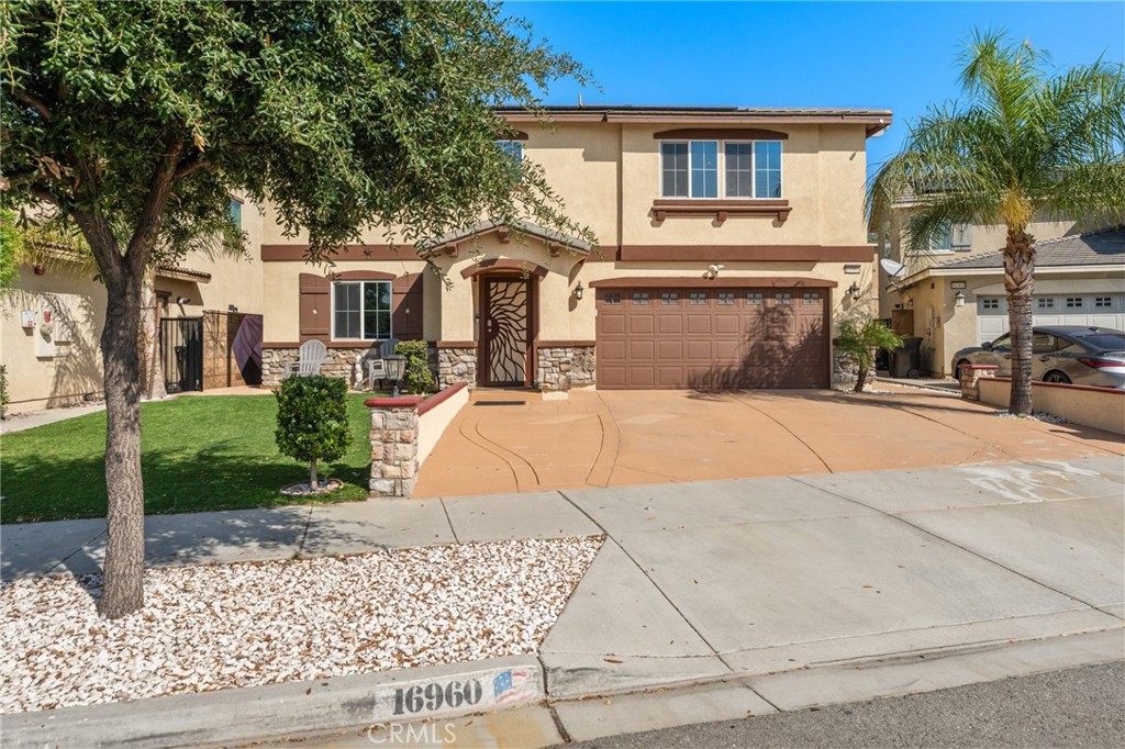 16960 16960 Beachwood