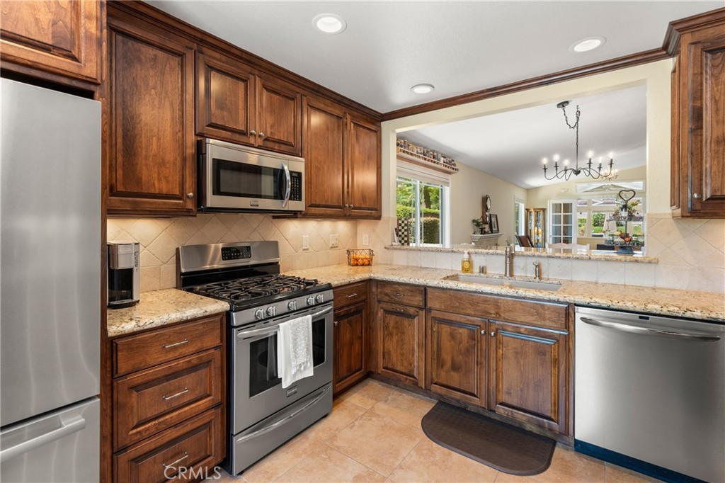 3903 Ravenswood Drive