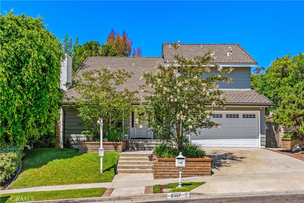 2557 Crown Way